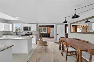 1900 16th St S, Saint Petersburg, FL 33705 - Photo 9