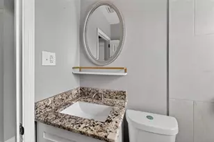 1900 16th St S, Saint Petersburg, FL 33705 - Photo 33