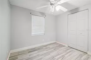 3679 Sugarcreek Dr, Tampa, FL 33619 - Photo 21