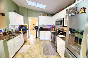 4994 Ridgemoor Cir, Palm Harbor, FL 34685 - Photo 9