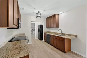 311 NE 5th St, Mulberry, FL 33860 - Photo 13