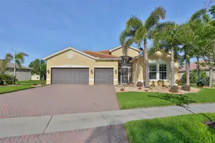 5073 Stone Harbor Cir, Wimauma, FL 33598 - Photo 3