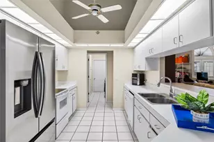 1442 Kinsmere Dr, Trinity, FL 34655 - Photo 13