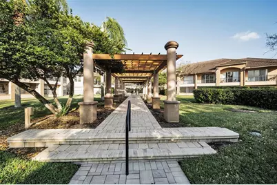 913 Normandy Trace Road #913, Tampa, FL 33602 - Photo 59