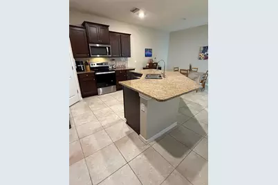 31406 Mango Fade Way, San Antonio, FL 33576 - Photo 9