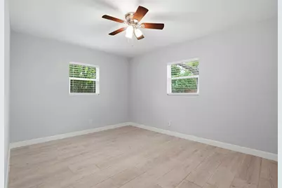 3611 W Oklahoma Avenue, Tampa, FL 33611 - Photo 27