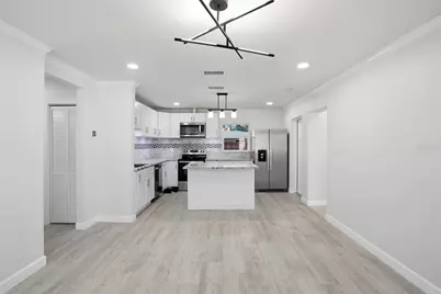 3611 W Oklahoma Avenue, Tampa, FL 33611 - Photo 17
