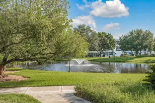 8454 111th St, Seminole, FL 33772 - Photo 9