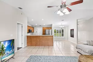 31706 Hunt Club Ln, Wesley Chapel, FL 33543 - Photo 7