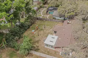 1107 Oakridge Manor Dr, Brandon, FL 33511 - Photo 39