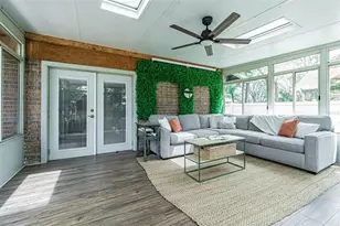 1107 Oakridge Manor Dr, Brandon, FL 33511 - Photo 17