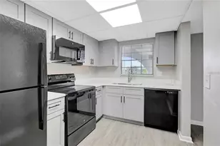 709 Russell Ln, Brandon, FL 33510 - Photo 27