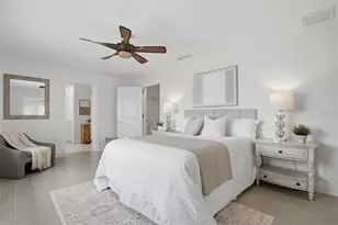 7172 S Shore Dr S, Saint Petersburg, FL 33707 - Photo 17