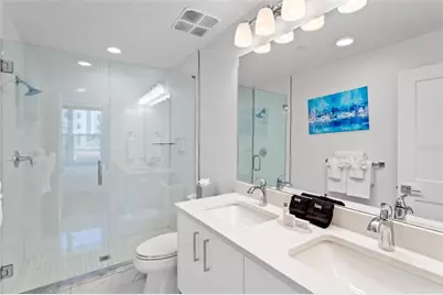 11500 Gulf Boulevard #202, Saint Petersburg, FL 33706 - Photo 13