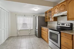 739 47th Ave N, Saint Petersburg, FL 33703 - Photo 5