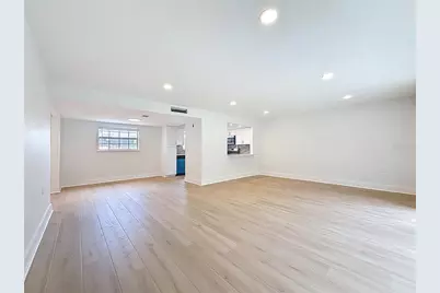 200 Country Club Drive #1301, Largo, FL 33771 - Photo 13