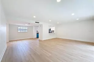 200 Country Club Dr, Largo, FL 33771 - Photo 13