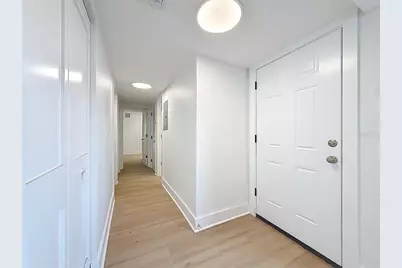 200 Country Club Drive #1301, Largo, FL 33771 - Photo 3