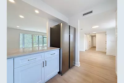 200 Country Club Drive #1301, Largo, FL 33771 - Photo 11