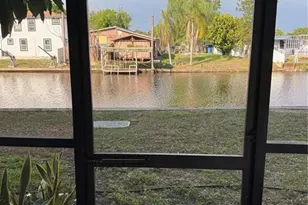 9209 Tudor Dr, Tampa, FL 33615 - Photo 7