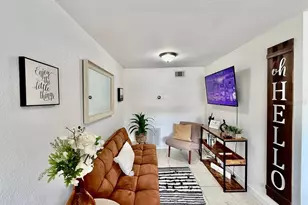 2575 S Himes Ave, Tampa, FL 33629 - Photo 9