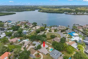 125 Carlyle Dr, Palm Harbor, FL 34683 - Photo 37