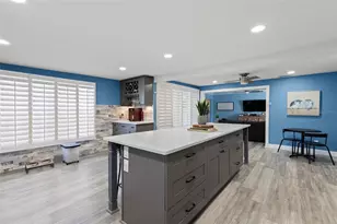 1224 80th Ave N, Saint Petersburg, FL 33702 - Photo 7