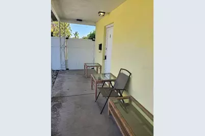 1020 70th Street N, Saint Petersburg, FL 33710 - Photo 7