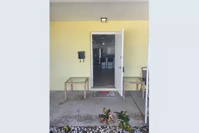 1020 70th Street N, Saint Petersburg, FL 33710 - Photo 9