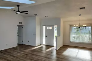 3403 Bloomingdale Oaks Dr, Valrico, FL 33596 - Photo 5