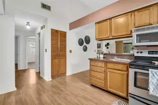 5341 Southwick Dr, Tampa, FL 33624 - Photo 11