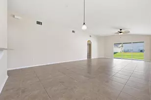 25831 Syme Ct, Land O Lakes, FL 34639 - Photo 15