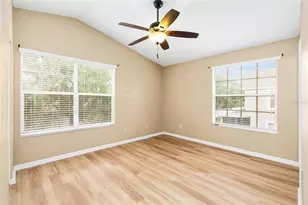 539 Kensington Lake Cir, Brandon, FL 33511 - Photo 13