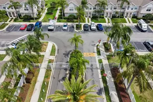 539 Kensington Lake Cir, Brandon, FL 33511 - Photo 29