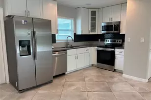 5839 Erin Ln S, Saint Petersburg, FL 33712 - Photo 5