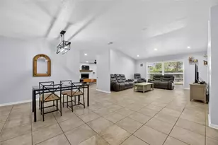 3909 Applegate Cir, Brandon, FL 33511 - Photo 7