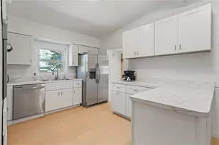 12296 144th Ln, Largo, FL 33774 - Photo 11