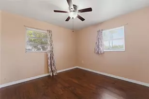 3235 Emerson Ave S, Saint Petersburg, FL 33712 - Photo 15