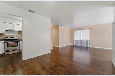 3235 Emerson Avenue S, Saint Petersburg, FL 33712 - Photo 7