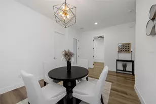 4468 57th Ave N, Saint Petersburg, FL 33714 - Photo 9