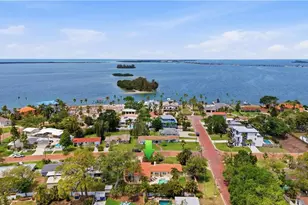 1797 Santa Barbara Dr, Dunedin, FL 34698 - Photo 1