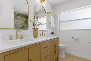 14096 Passage Way, Seminole, FL 33776 - Photo 23