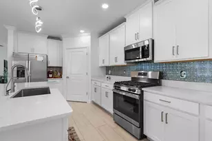 17222 Holly Wl Ave, Wimauma, FL 33598 - Photo 5