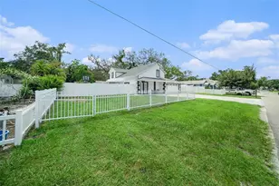 8502 May St, Tampa, FL 33614 - Photo 5