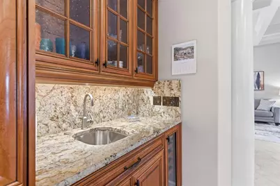 8832 Enclave Court, Sarasota, FL 34238 - Photo 17