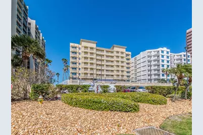 1370 Gulf Boulevard #402, Clearwater Beach, FL 33767 - Photo 3