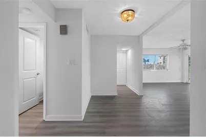 1451 Gulf Boulevard #101, Clearwater Beach, FL 33767 - Photo 5