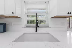 100 Kilsythe St, Oldsmar, FL 34677 - Photo 9