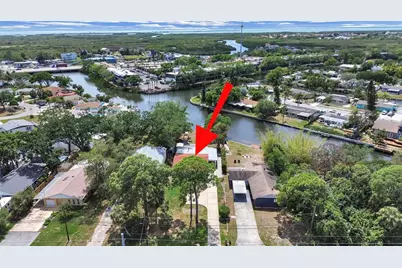 8914 Memorial Highway, Tampa, FL 33615 - Photo 13