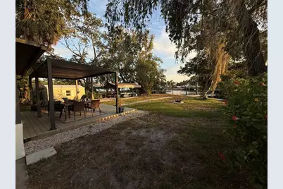 8914 Memorial Highway, Tampa, FL 33615 - Photo 23